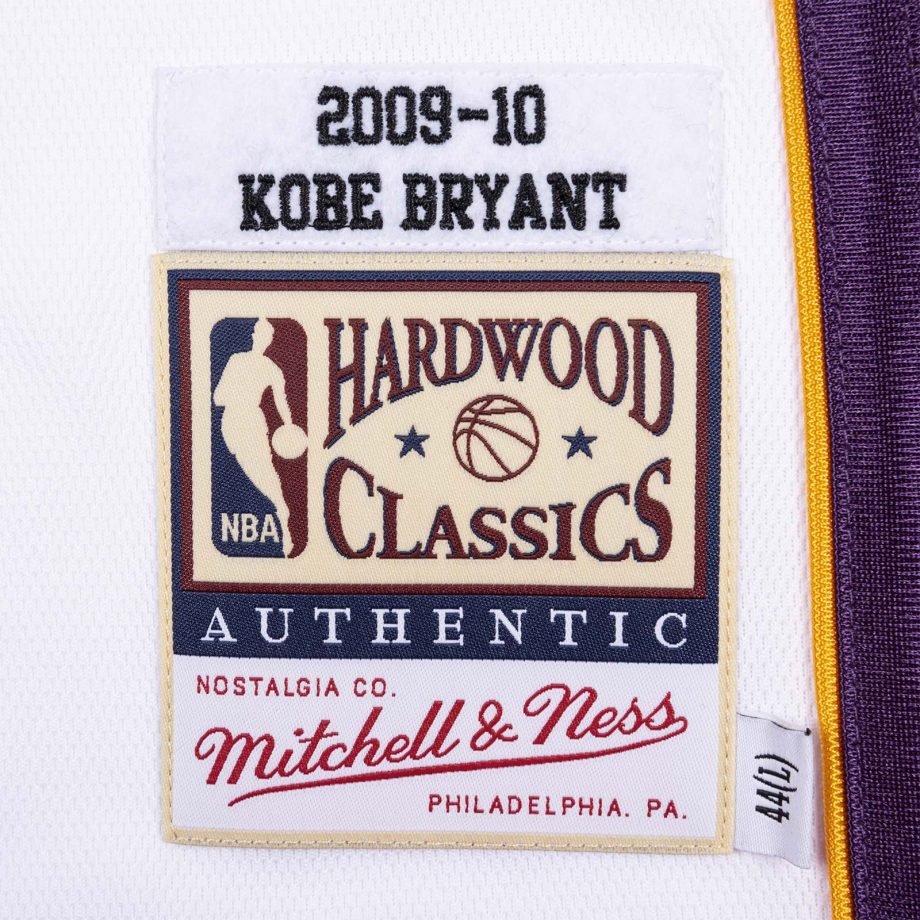prod Kobe Bryant Los Angeles Lakers Alternate 2009-10 NBA Finals Authentic Hardwood Classic Jersey - White