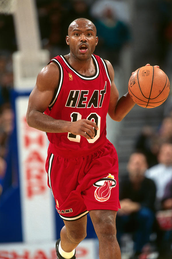 Mens JUST DON NBA 1996-97 Miami Heat RED Basketball Shorts Size
