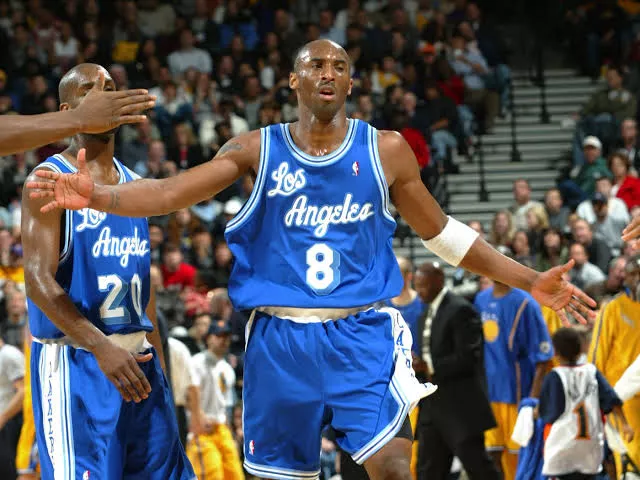 Kobe Bryant #8 Los Angeles Lakers Alternate 1996-97 Vintage Jersey Blue 44  Small